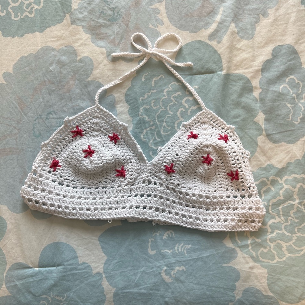 Crochet floral bralette crop top